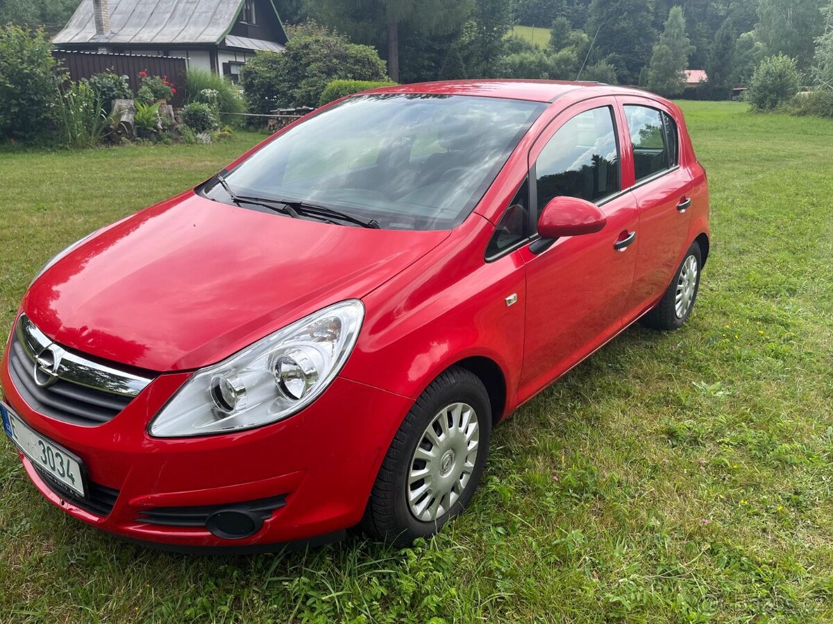 Opel Corsa 1.2 i 59KW NAJETO 49 TIS KM  1.MAJITEL 2xklíč.