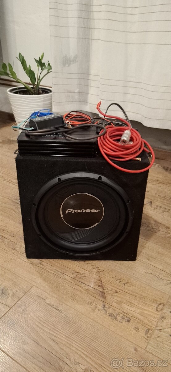 Subwoofer do auta