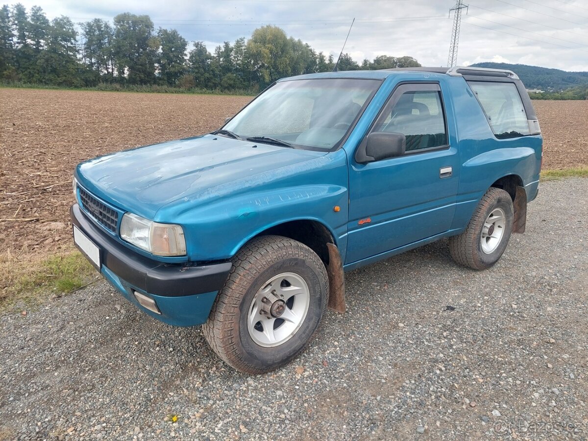 Opel Frontera A - sport 2.0i