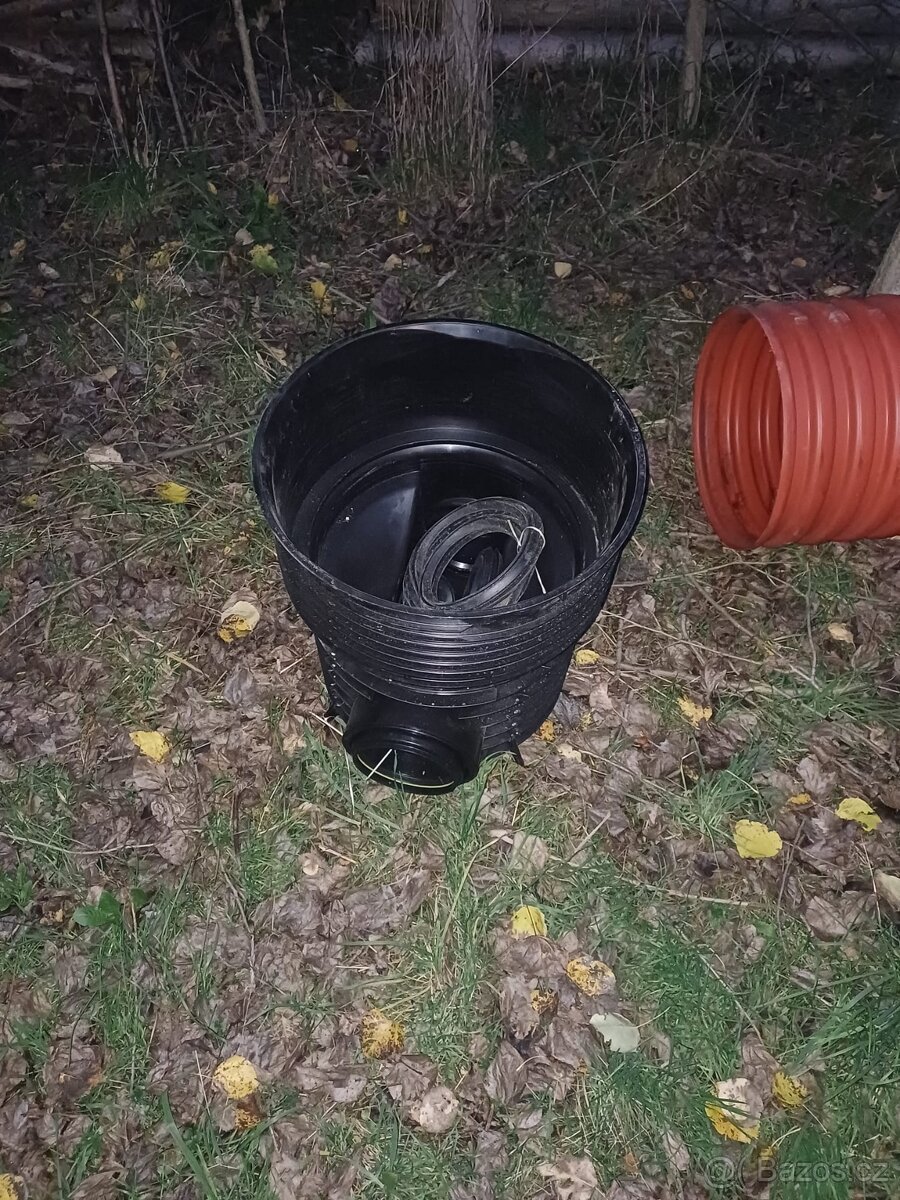 Kanalizační revizní šachtice kg trubky