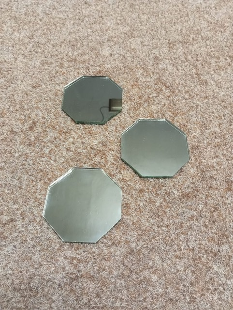 zrcátka 10 tis. ks.