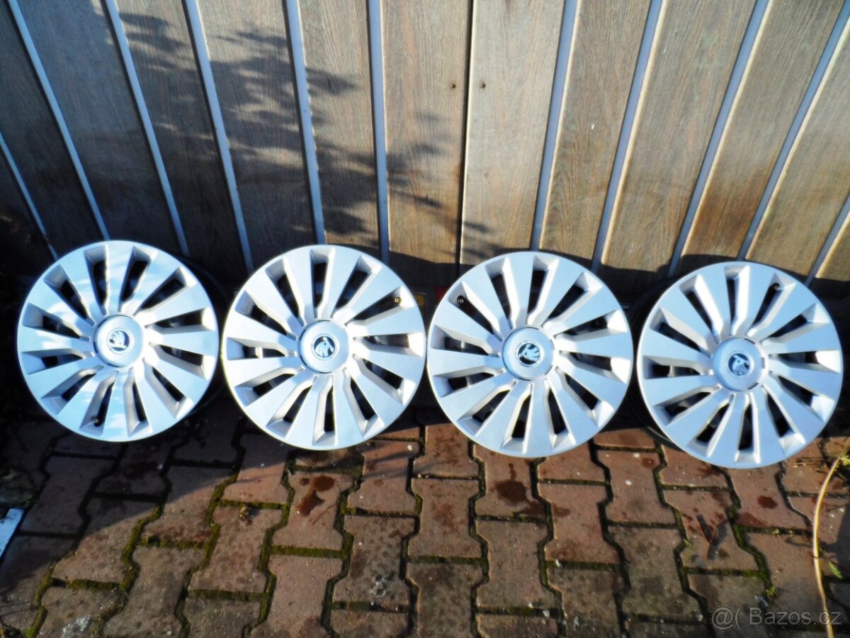 Originál Plechové disky +Poklice ET41 5X112