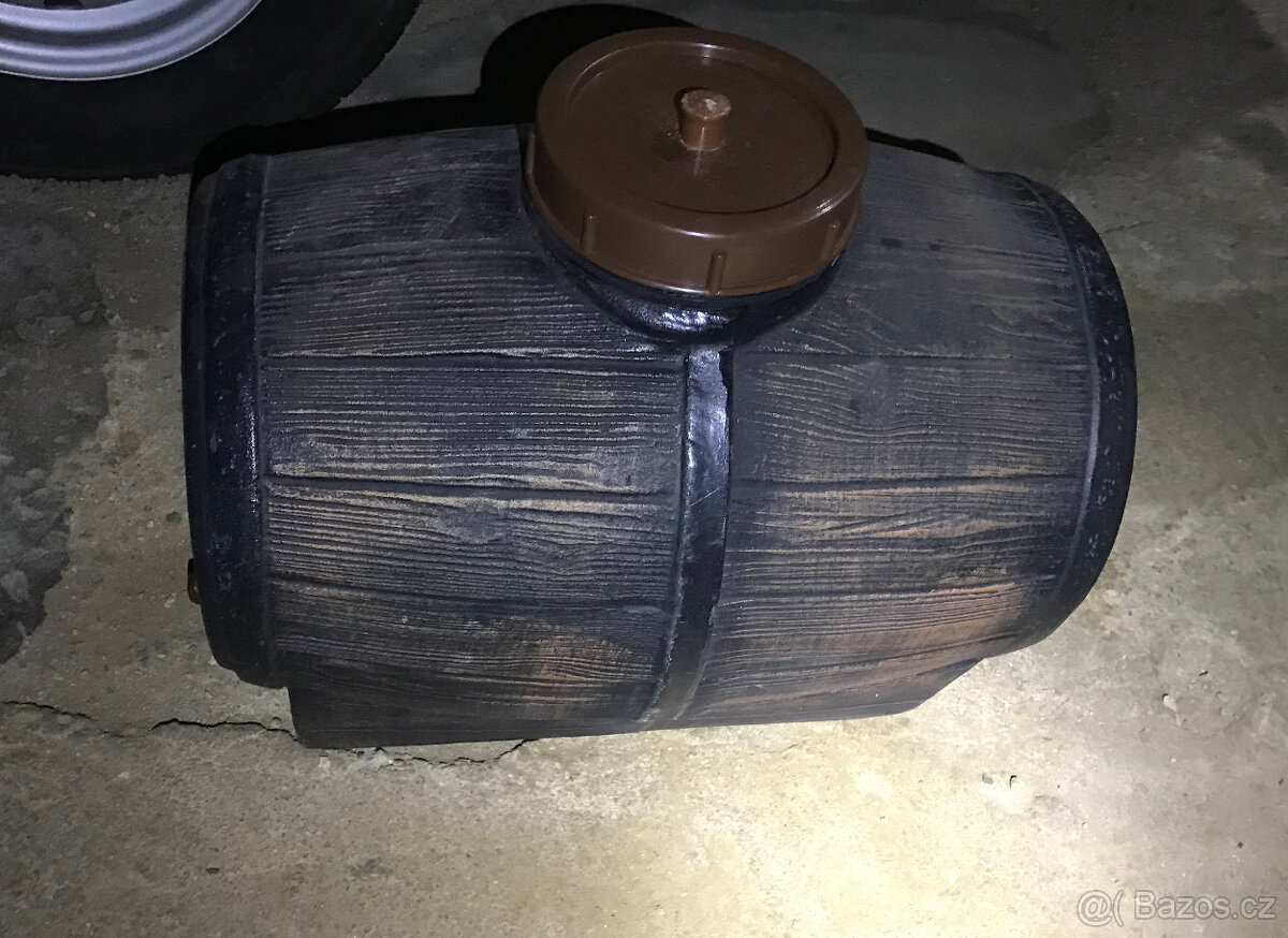 roto barik 30 litru sud vino nadoba tank obal plast