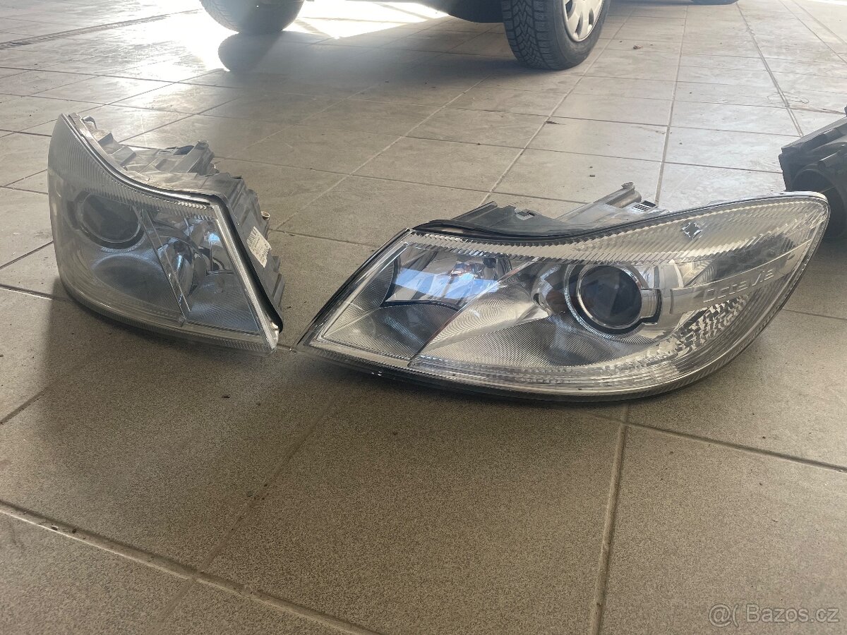 Sada xenon přední světla Octavia 2