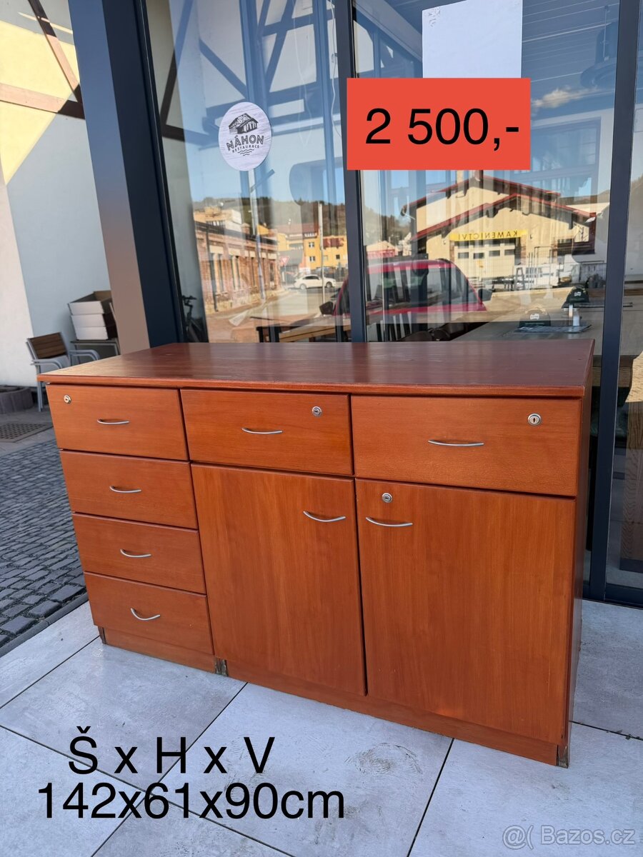 Komoda z restaurace – levně
