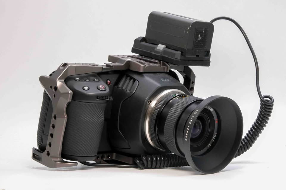 Prodám Blackmagic Pocket Cinema Camera 6K s celým rigem