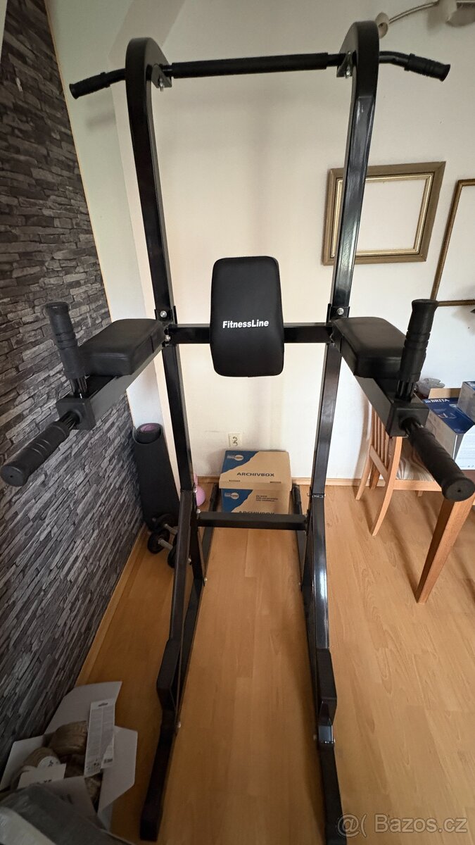 FitnessLine Volně stojící multifunkční hrazda - bradla