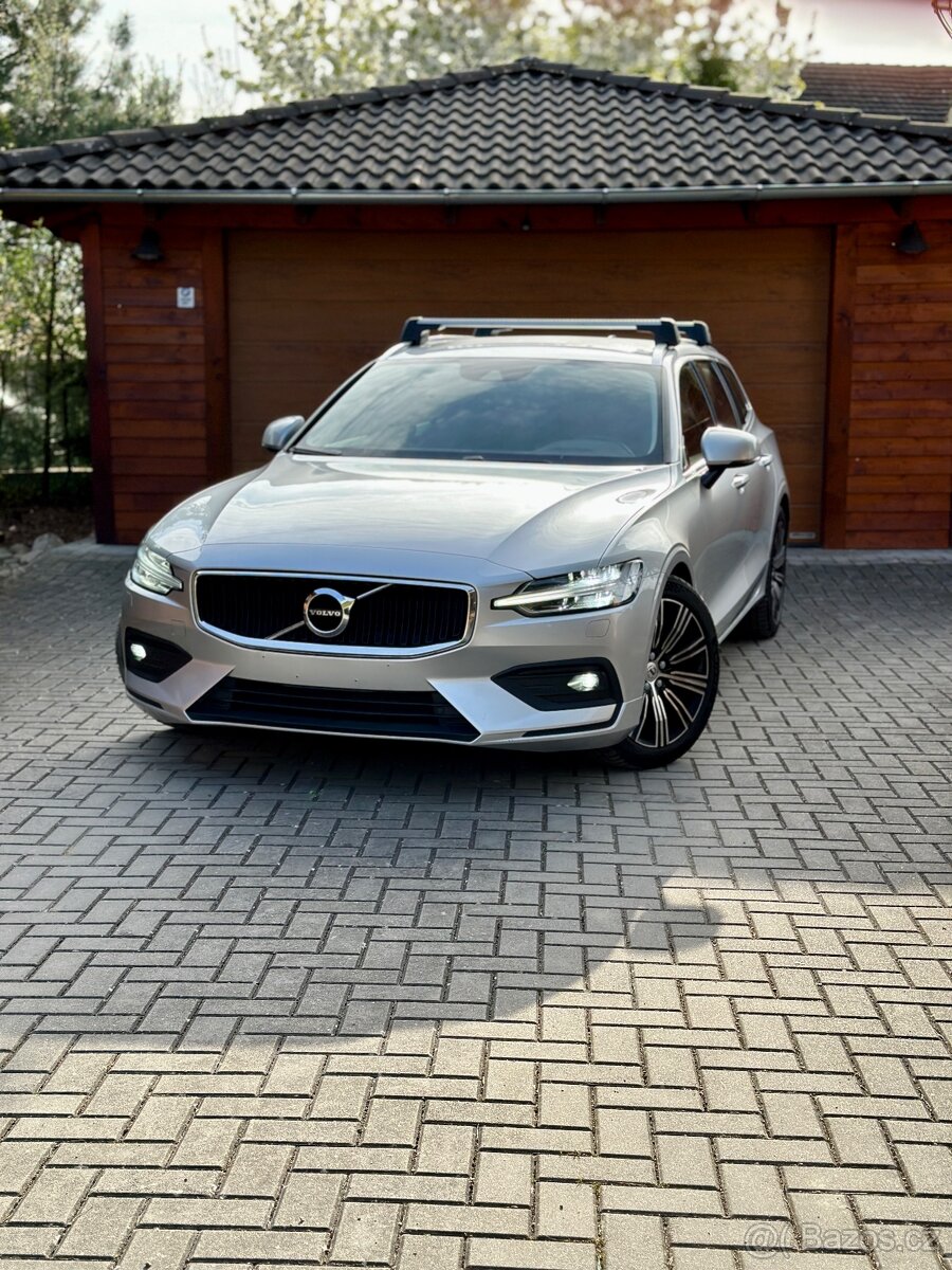 Volvo V60 II B4 145kw MHEV 2022 Momentum Pro