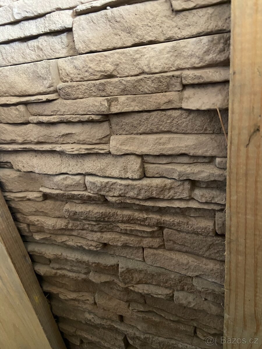 Betonový obkladový kámen - bridlice hnědá