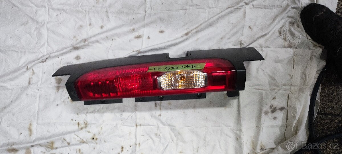 Renault Traffic II zadni svetlo prave 93354432,