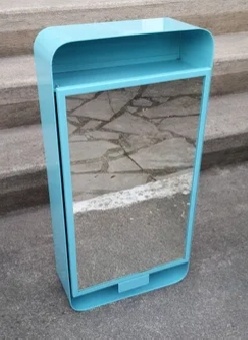 2×koupelnovou skříňku IKEA