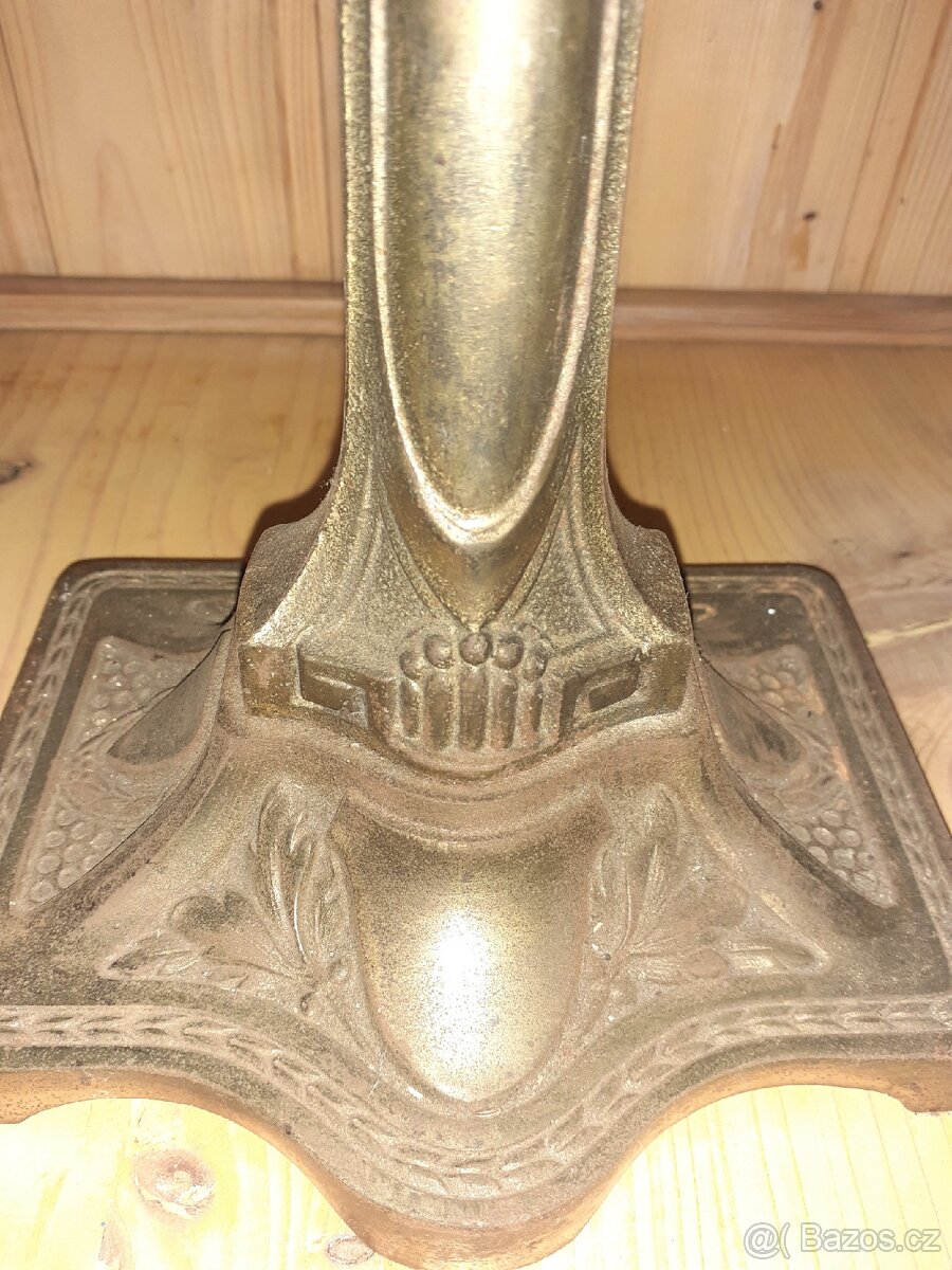 Stolní lampa