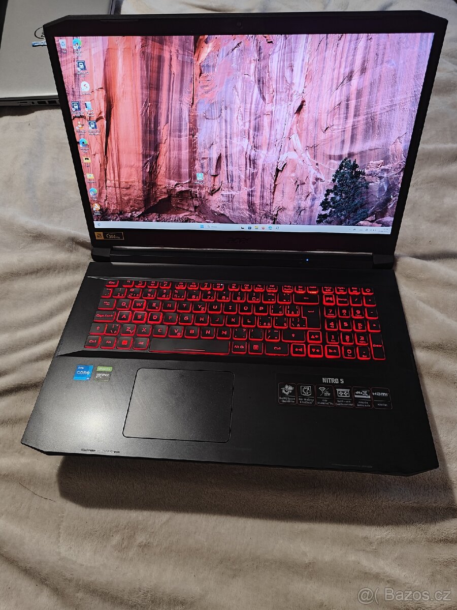 Herní notebook Acer nitro 5 17