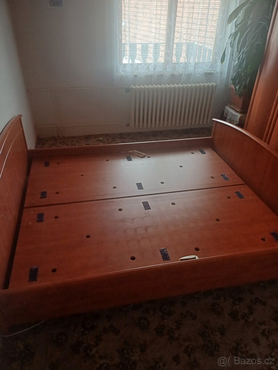 Nábytek