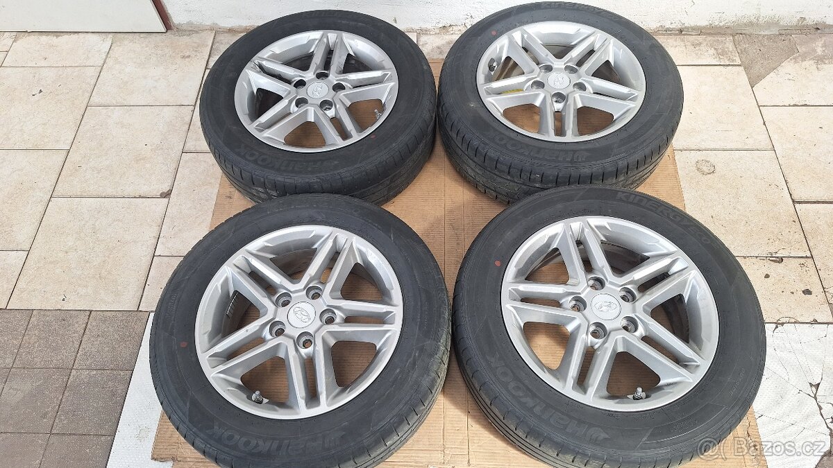 Alu kola Hyundai 16" 5x114,3 pneu 205/60 R16 Kona i40 i30