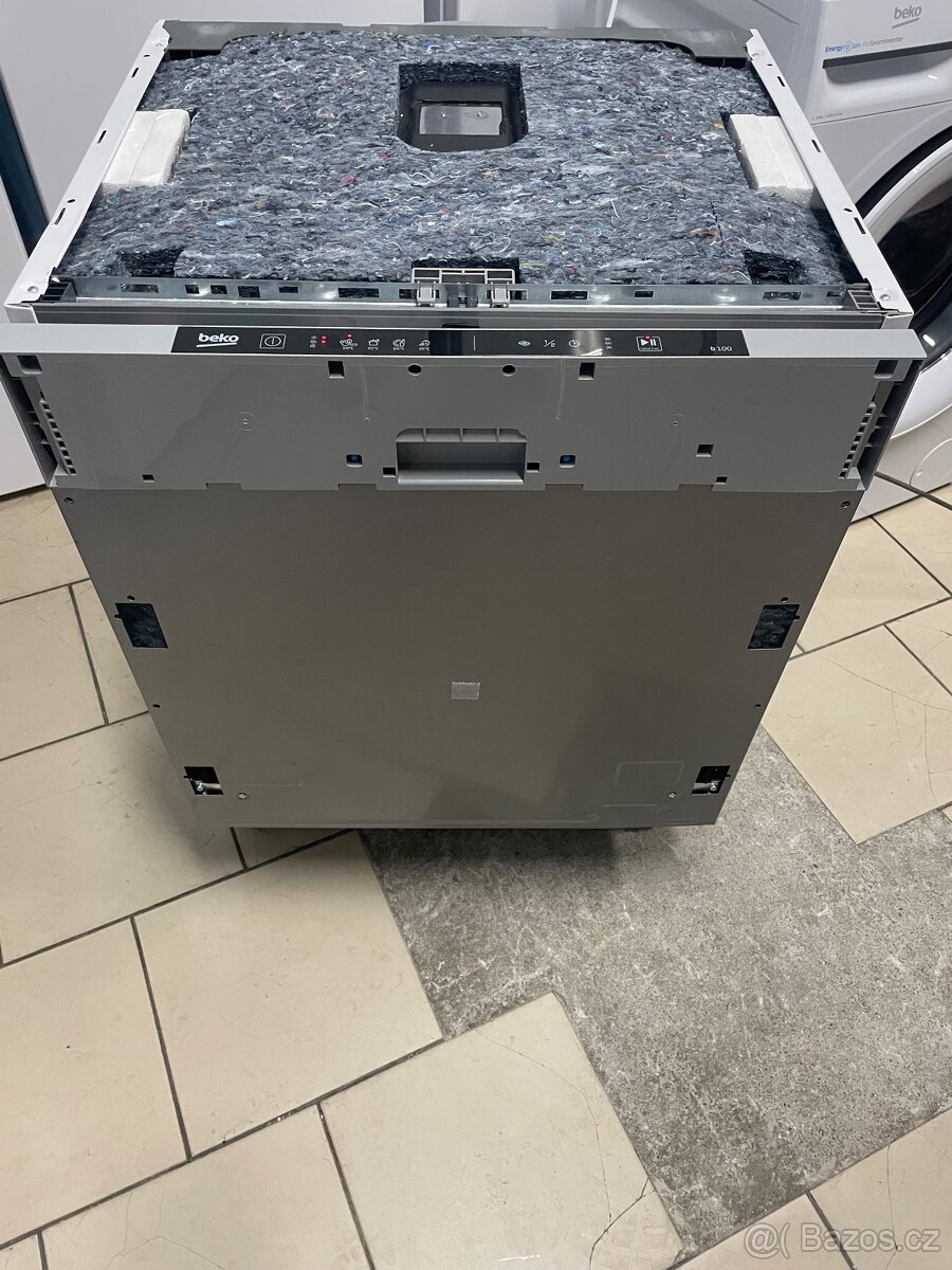 Nepoužitá myčka Beko DIN34320