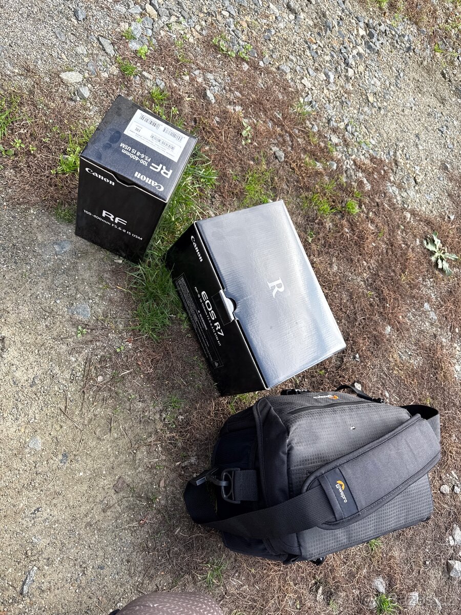 Canon eos R7