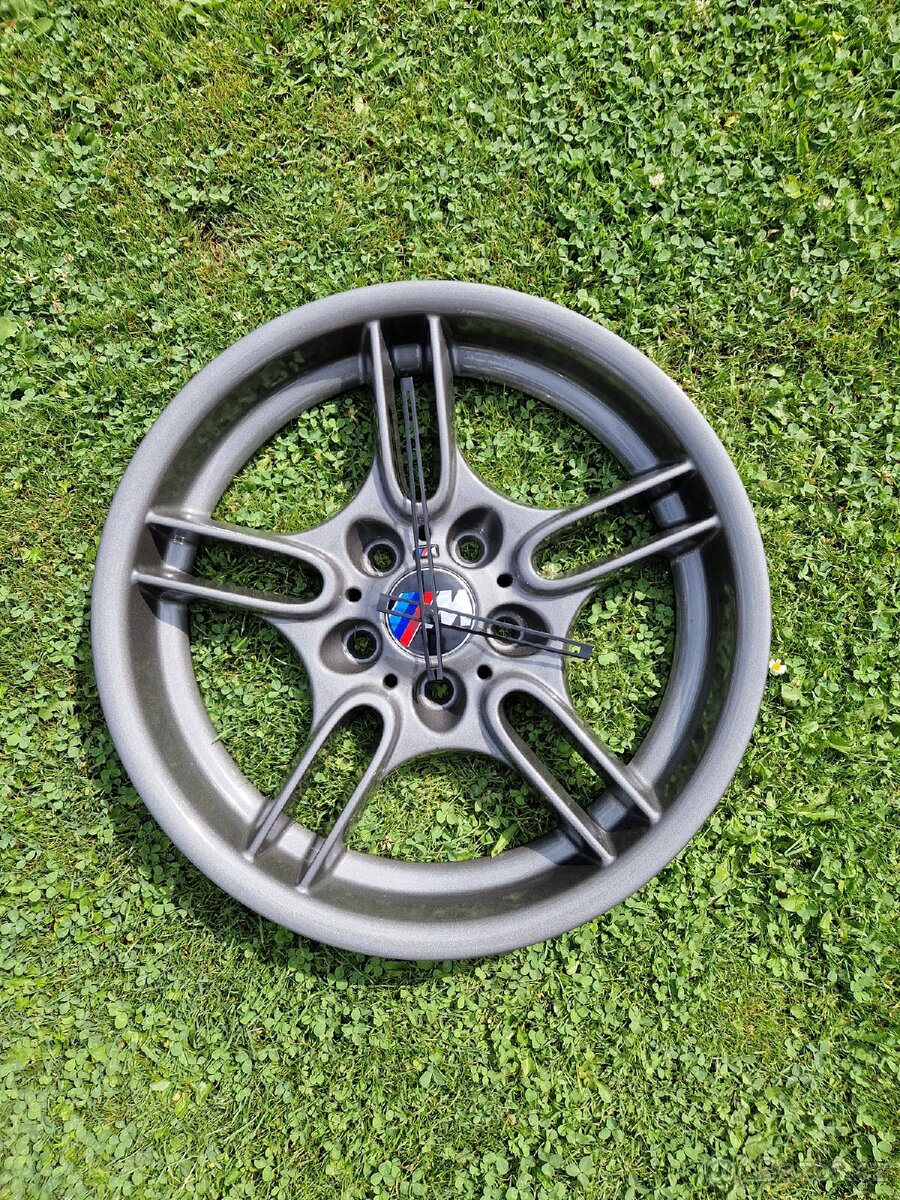 Hodiny Bmw styling 66