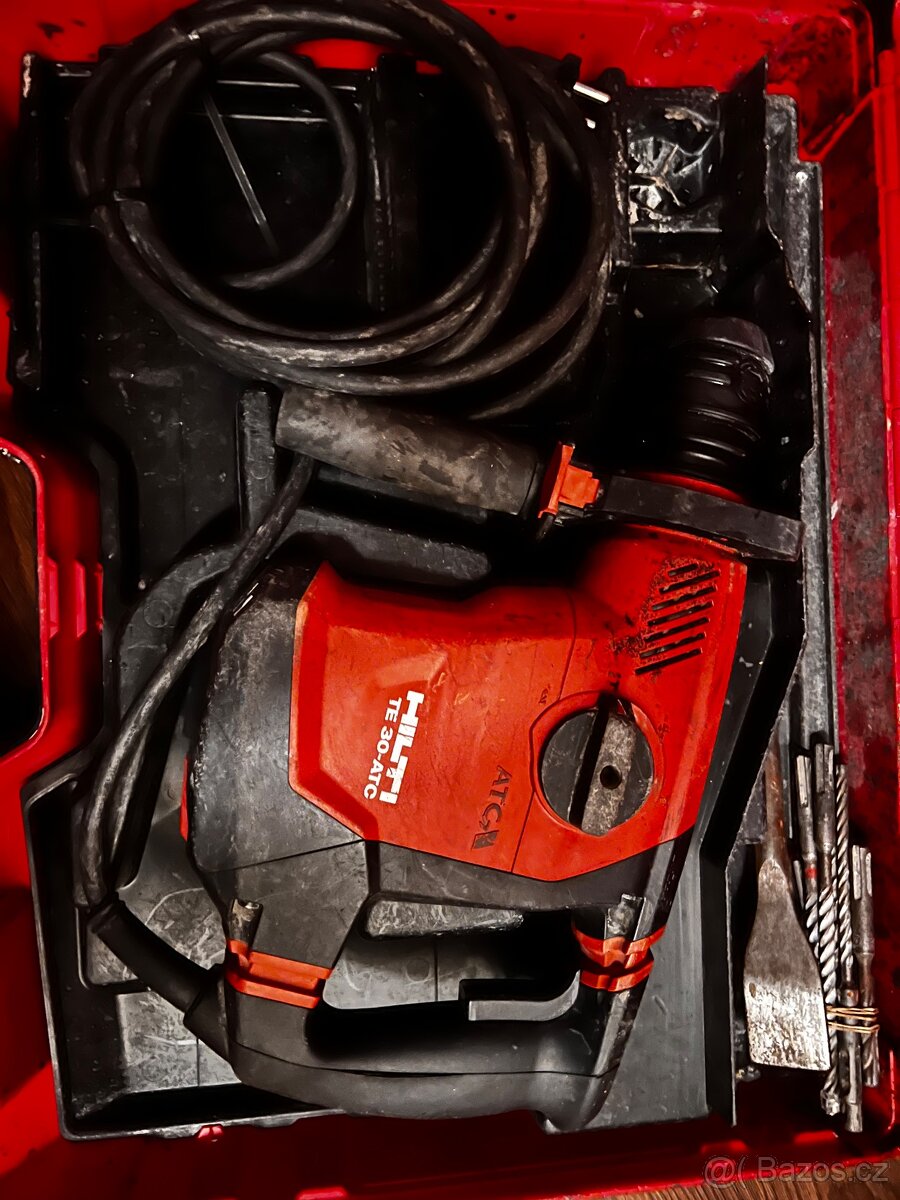 Hilti te 30 ATC AVR  KOMBINOVANÉ KLADIVO + vrtáky a bouraci