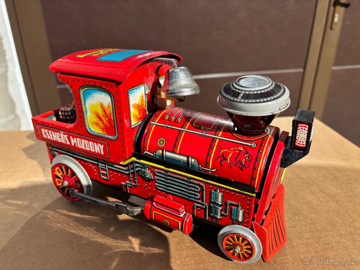 Plechová lokomotiva