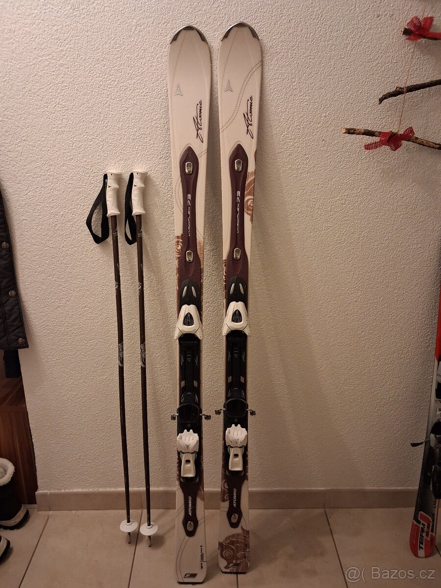 Dámské lyže Atomic Affinity