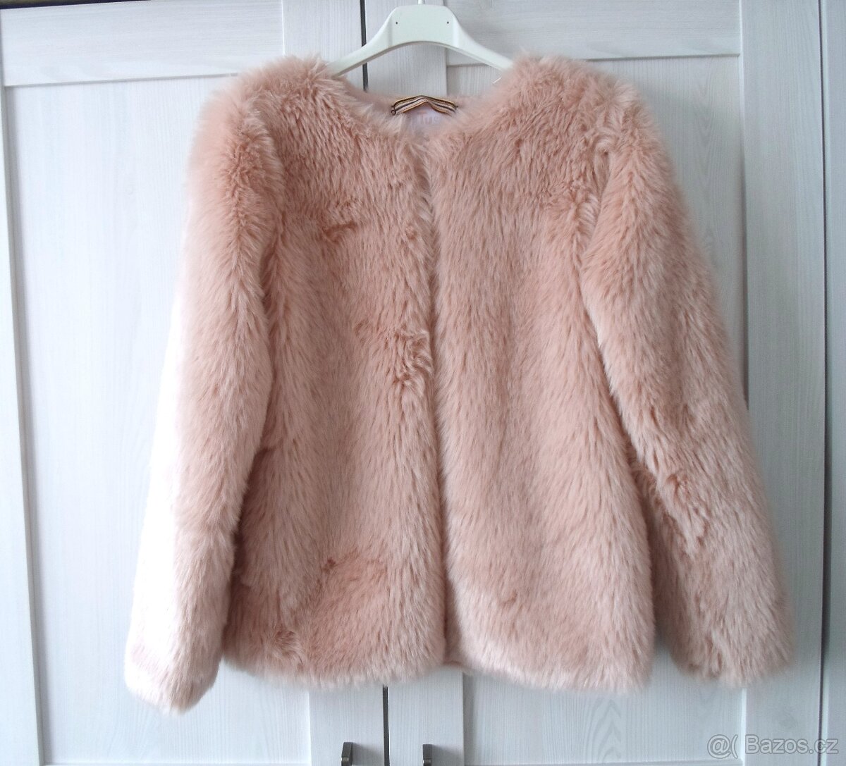 Růžový chlupatý kabát kabátek bunda - 152