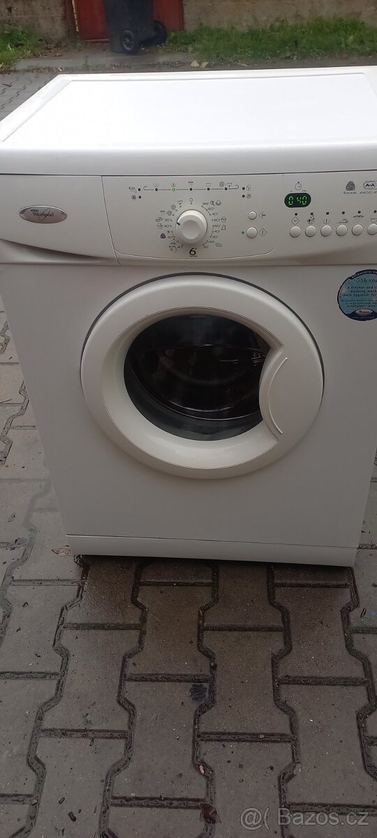 Pračka Whirlpool