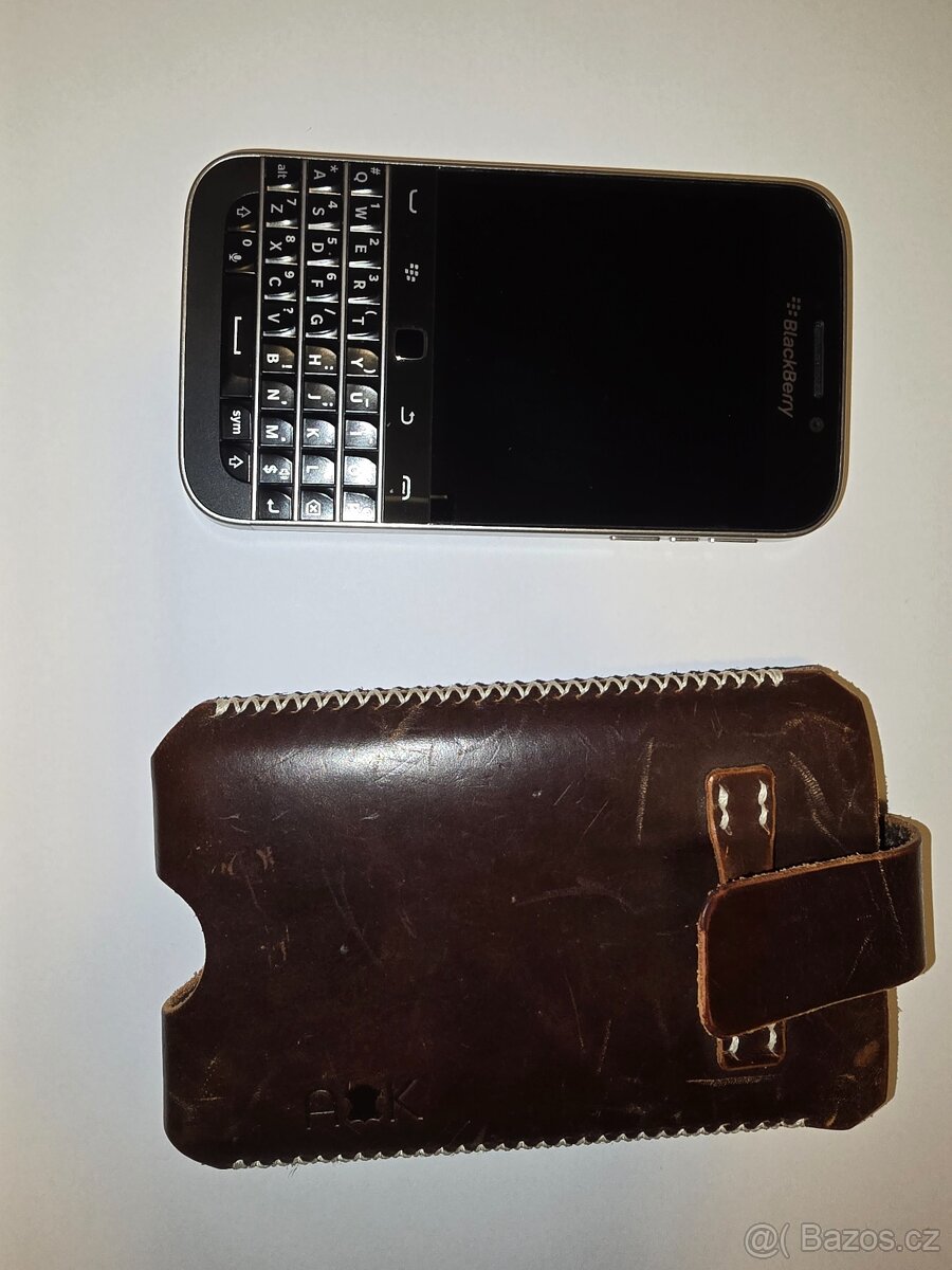 Prodám Blackberry Classic plus kožené pouzdro