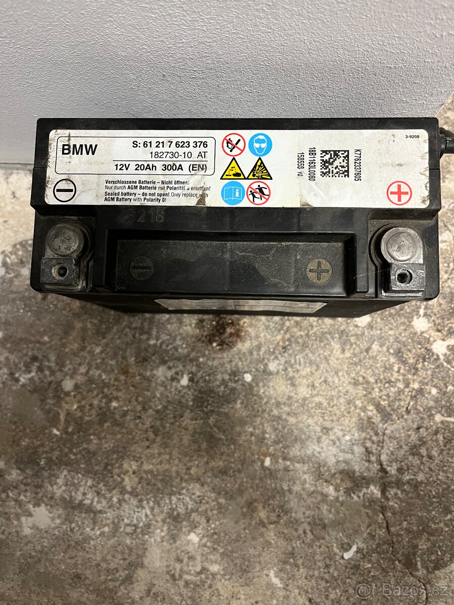 BMW I3 autobaterie 12V