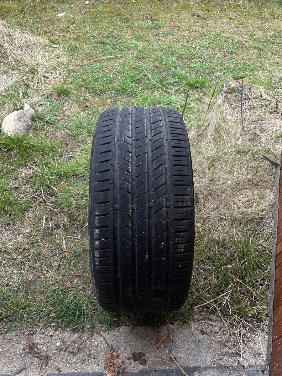 Letní pneu Matador 235/40/18 - 1 ks