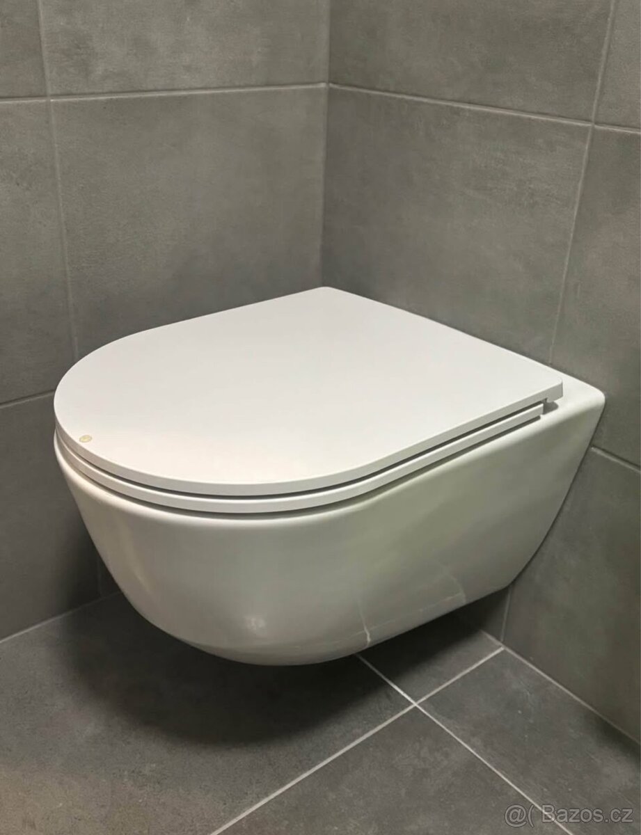 Závěsné WC Laufen Pro, Slim, Slowclose, Rimless