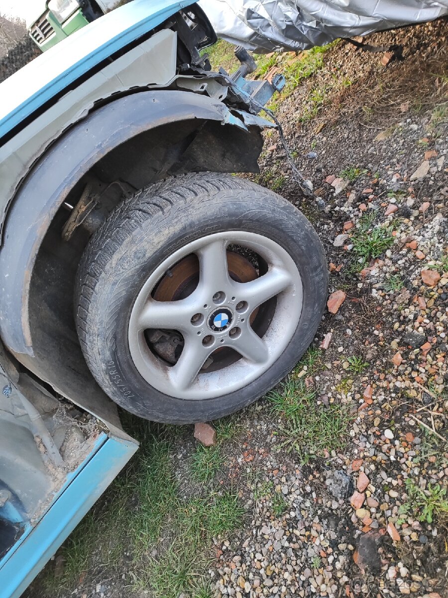Sada ALU kol BMW 5x120 R16