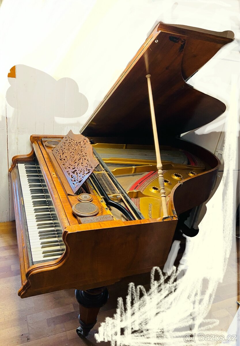 Piano Křídlo