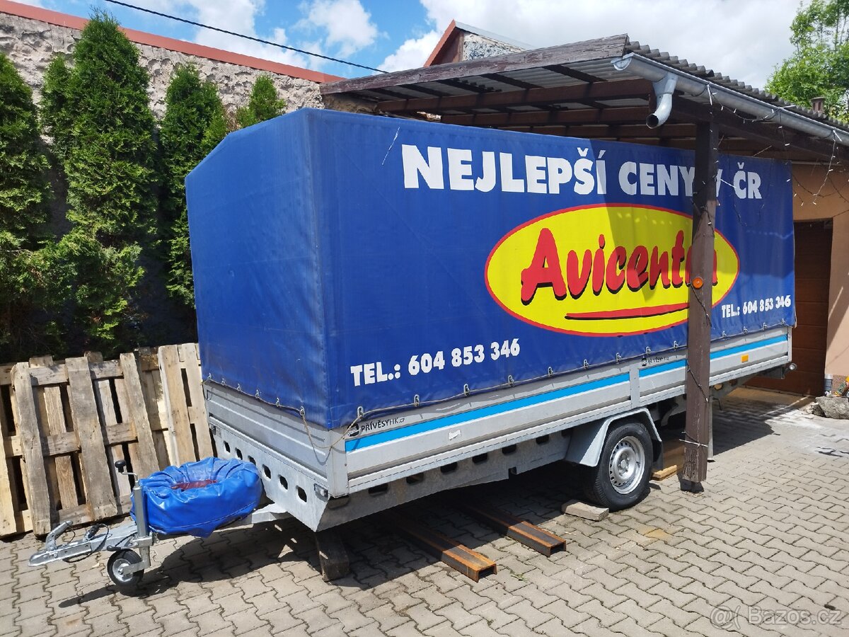 Nebrždený vlek s plachtou