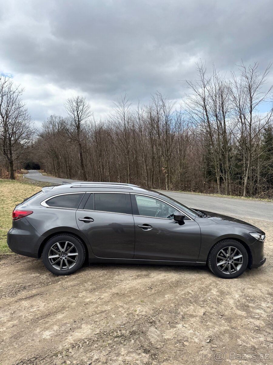 Alu kola mazda