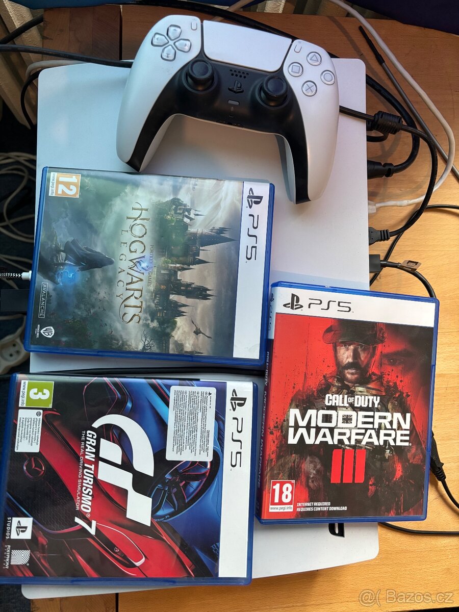 PlayStation 5 s mechanikou + ovladač + videohry + HD kamera