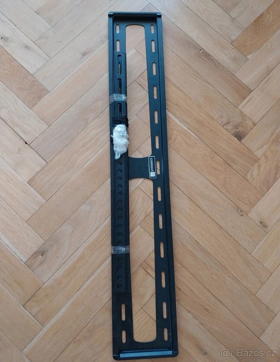 Držák na zeď na velkou televizi Connect It