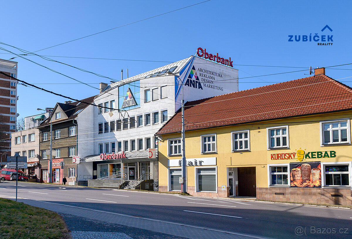 Pronájem kanceláře v centru Zlína s parkováním