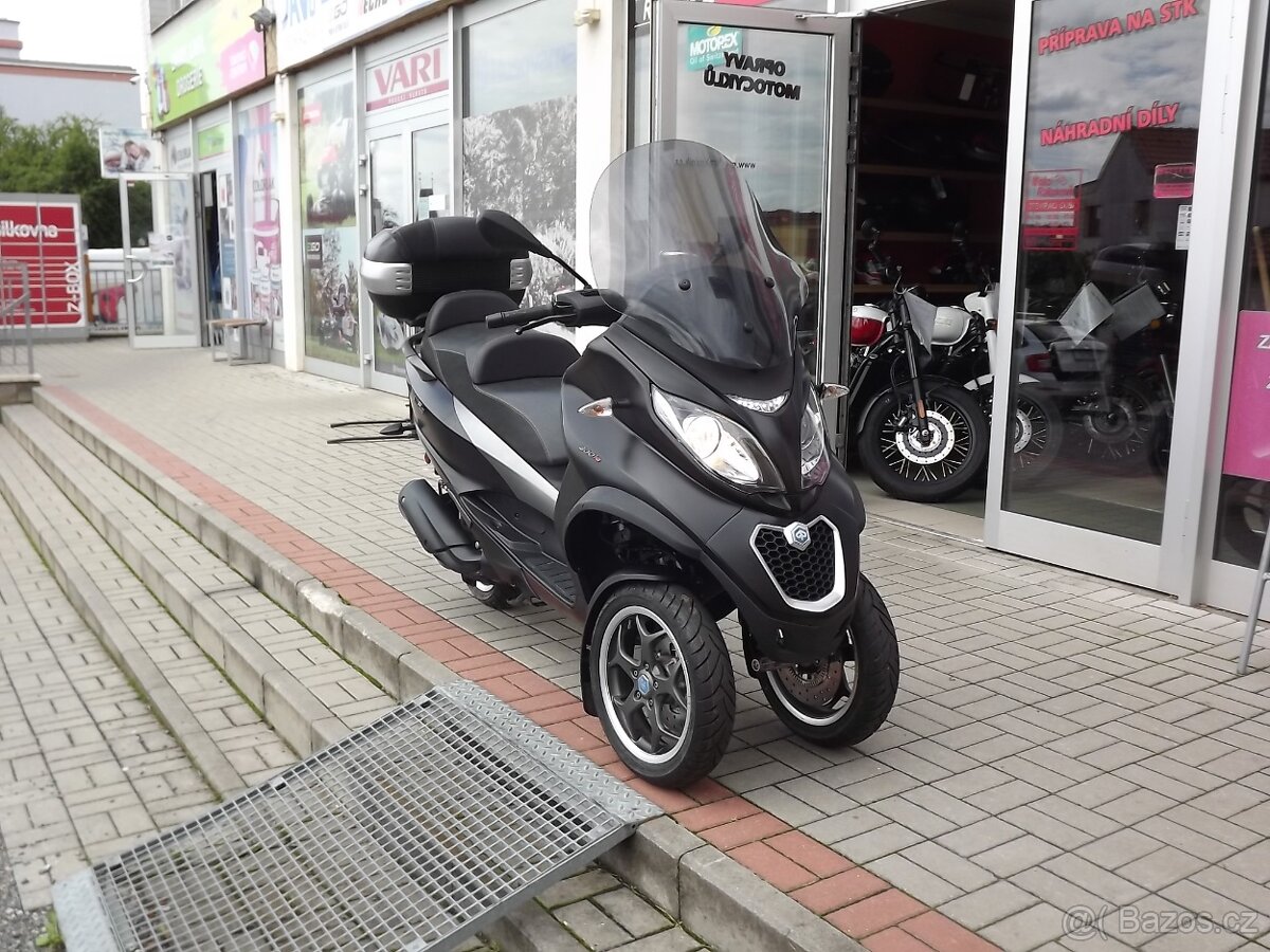 Piaggio MP3 300 Sport