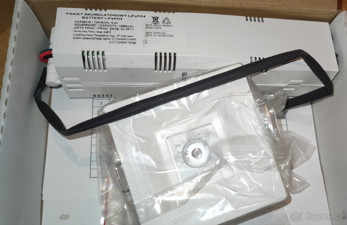 Led nouzové osvětlení s battery packetem