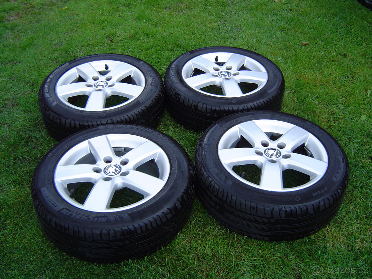 4X LETNÍ HLINÍKOVÁ KOLA ŠKODA OCTAVIA III,II 205/55 R16..TOP