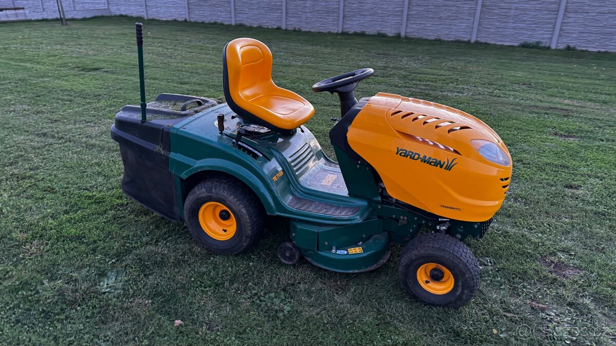 Zahradní traktor, traktůrek, sekačka 13,5 HP