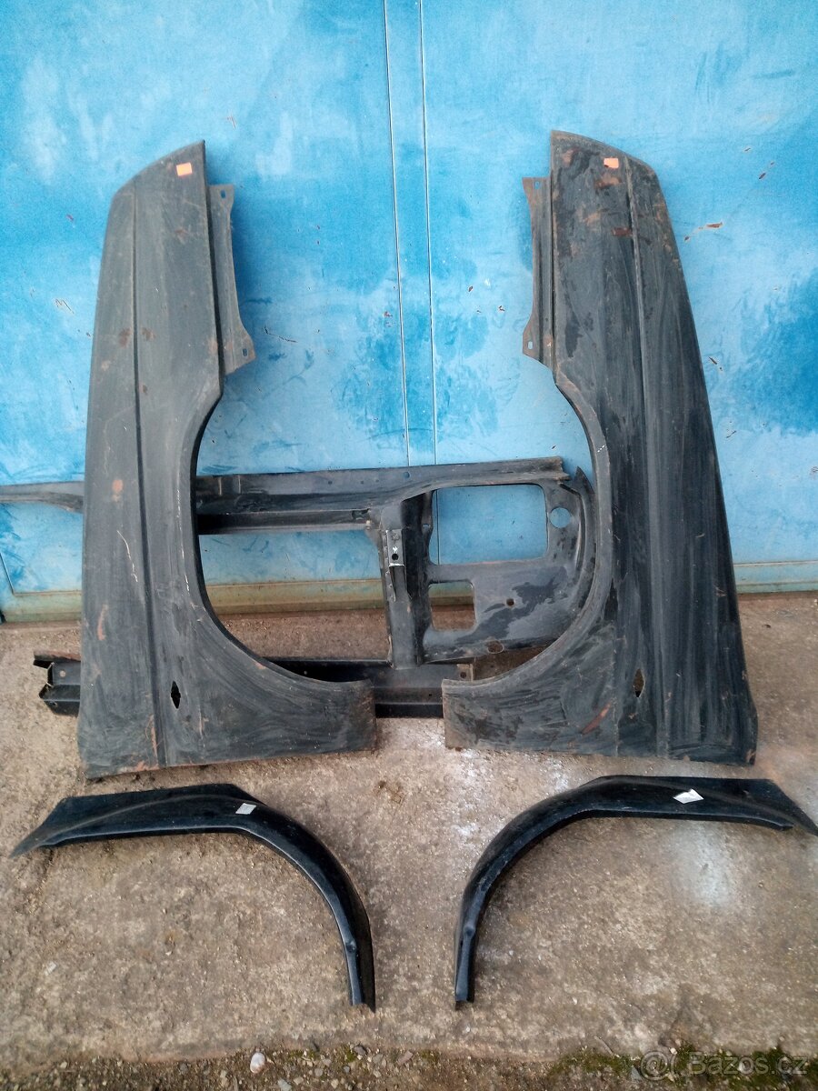 Škoda Favorit přední blatníky