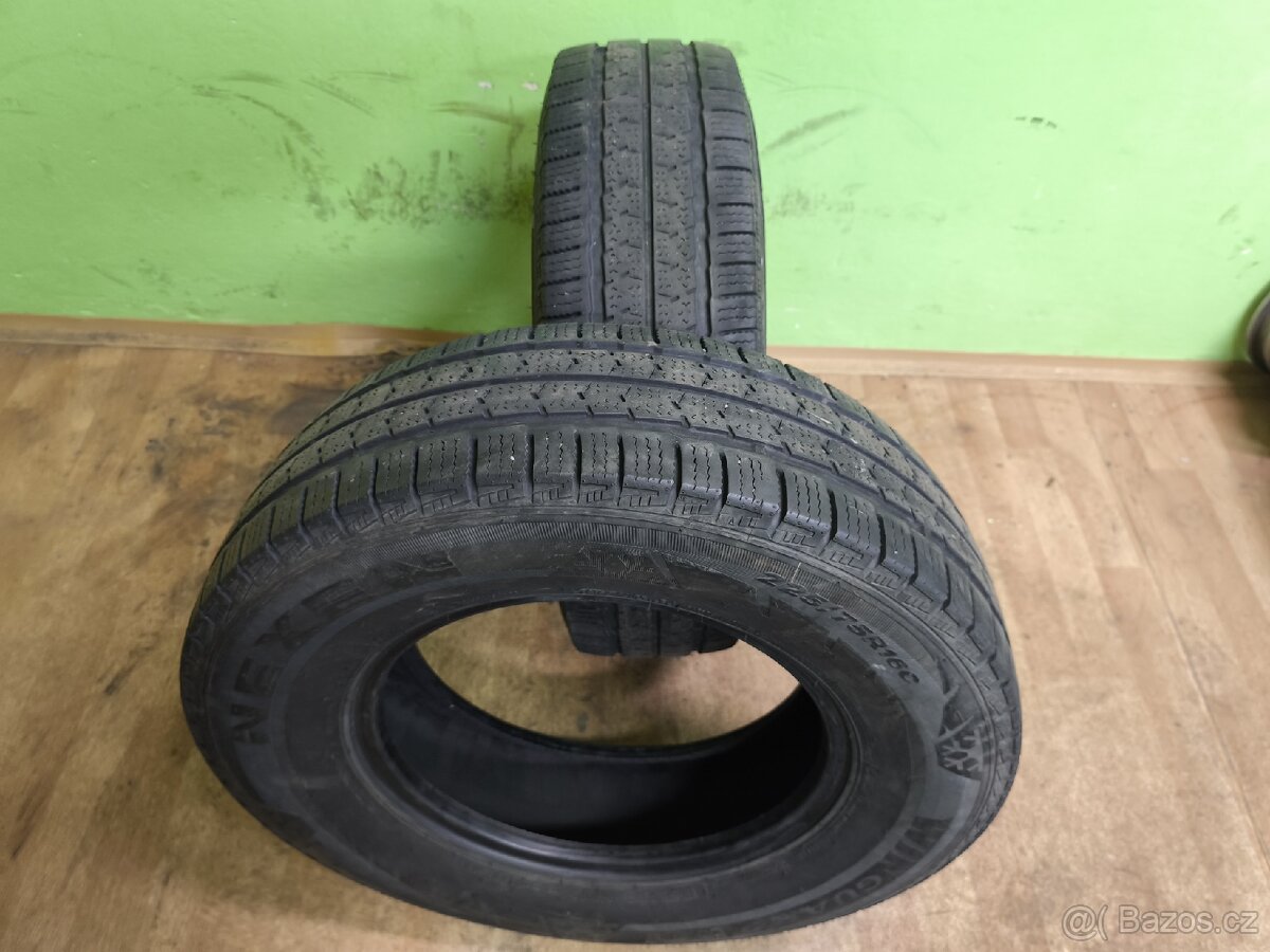 Nexen winguard wt1 225/75 R16C zimní