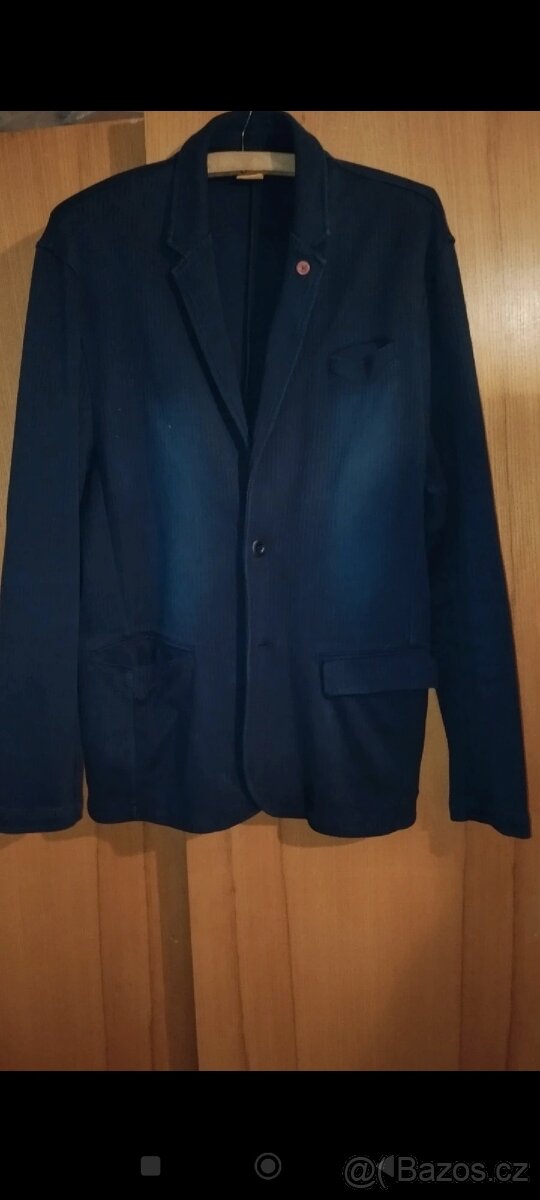 Černé sako Hugo Boss