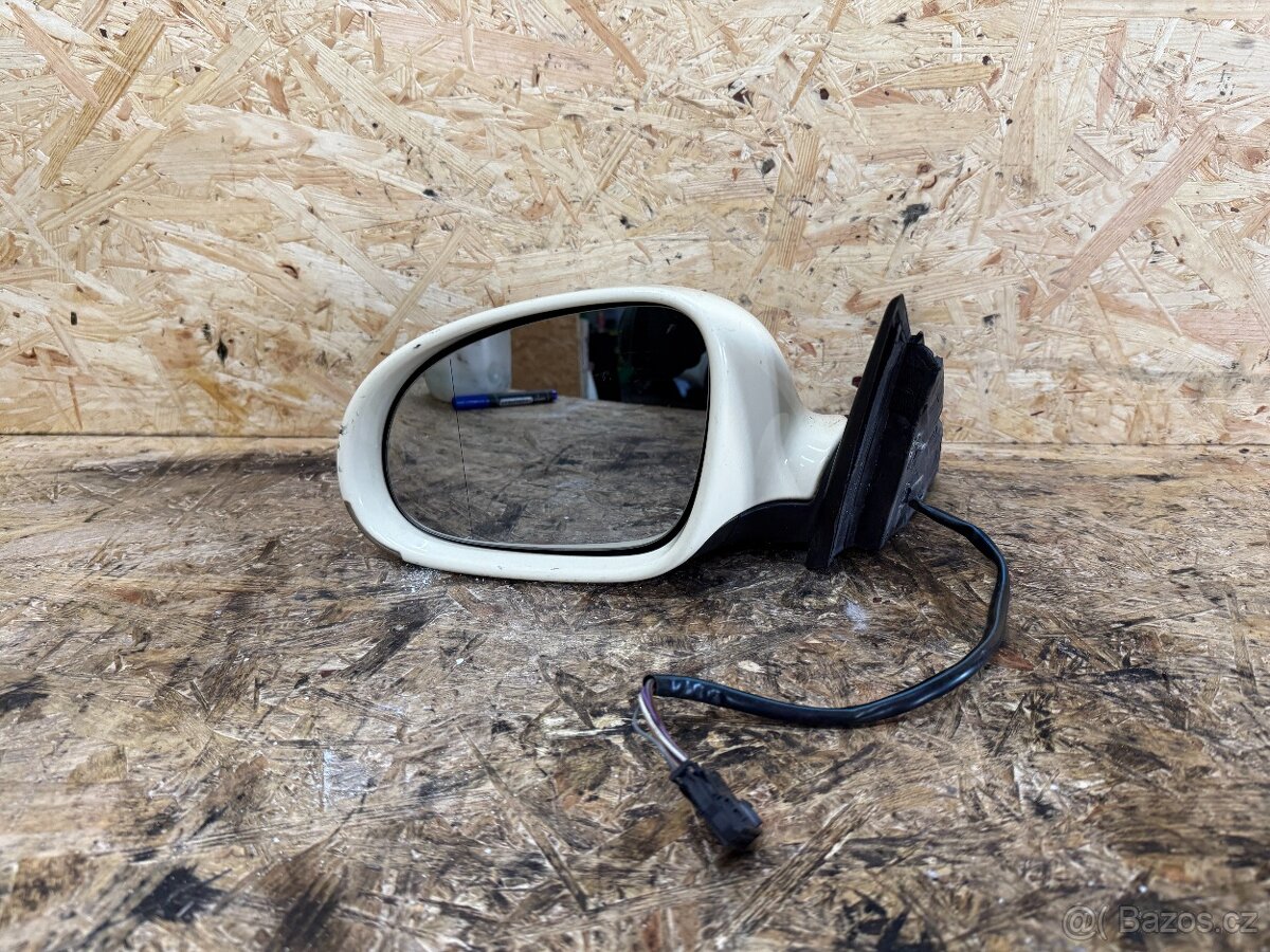 LEVÉ ZPĚTNÉ ZRCÁTKO VW PASSAT B5.5 7 PIN 3B0857933B