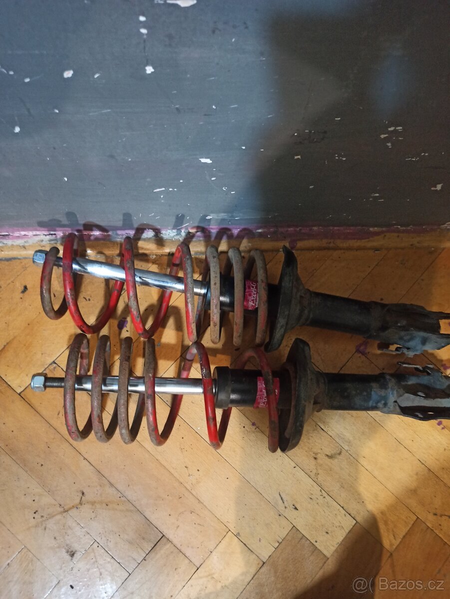 Sportovní přední tlumiče s pružinami Toledo, Golf 3, Vento,