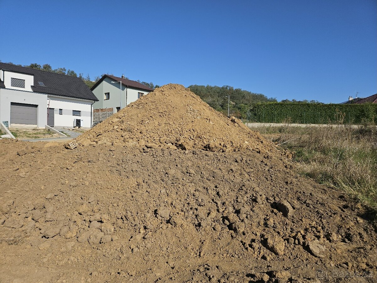 Hlína / zemina za odvoz