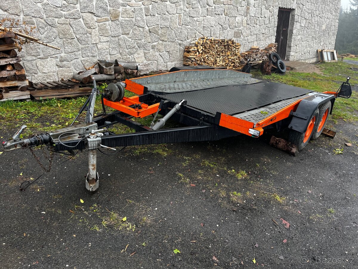 Vlek na auta, plaťák, přepravník