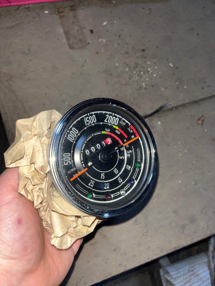Tachometr Zetor Crystal